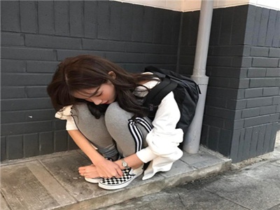 免费女生啊～你tm别 了破解-1